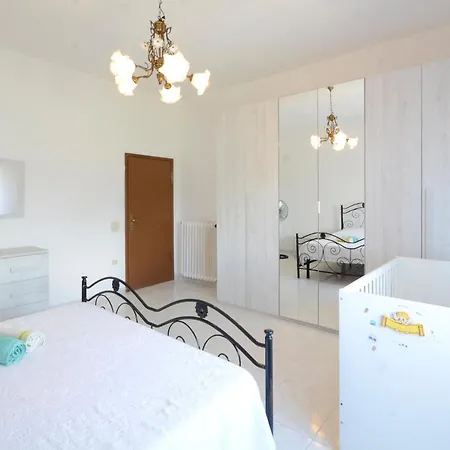 2 Bedroom Beautiful In * スヴェレート