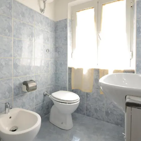 2 Bedroom Beautiful In 別荘 *